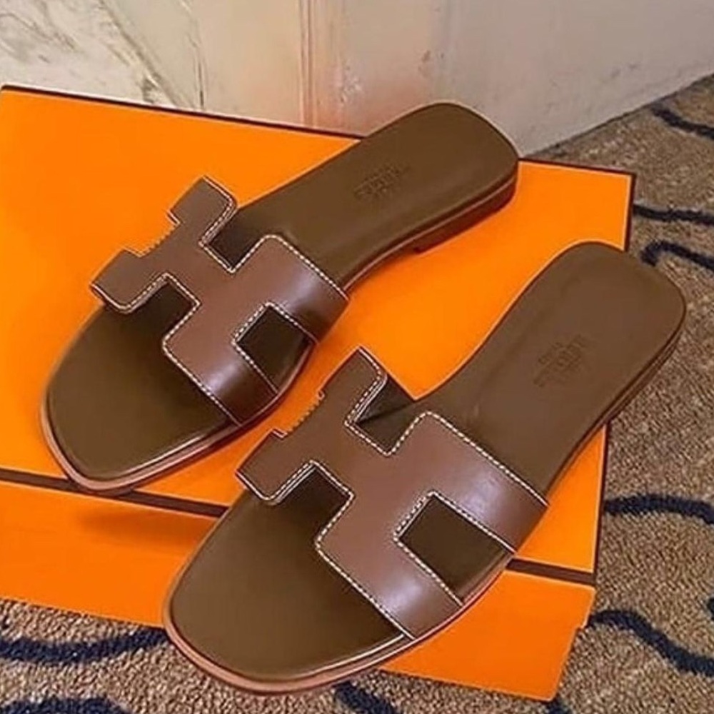 Hermes Women's Brown and Tan Sandals
